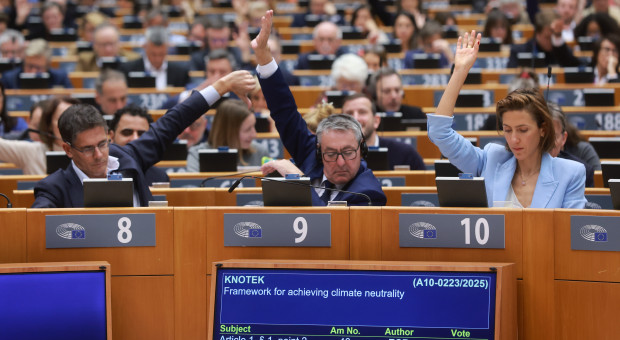 Porażka polskich polityków - ETS2 nie będzie odsunięty do 2030 roku [HIRSCH O GOSPODARCE]