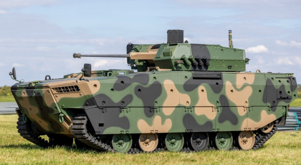 Największa prywatna firma w polskim sektorze zbrojeniowym z miliardową umową