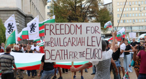 Ten kraj wkrótce wchodzi do strefy euro. Połowa obywateli tego nie chce