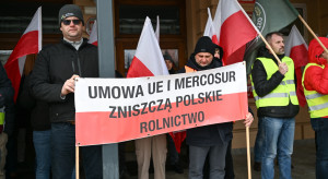 Rolnicy protestują przeciwko umowie Mercosur. Zablokowali m.in. węzły drogowe
