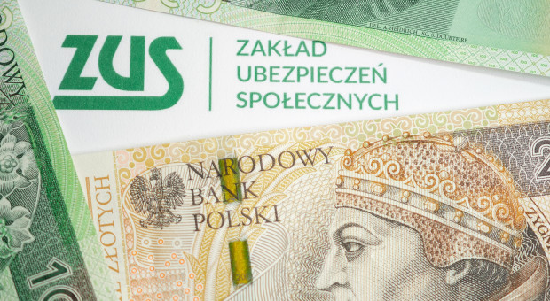Polacy szturmują ZUS. Mogą zyskać większe pieniądze i nie tylko