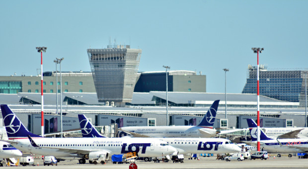 Władze Lotniska Chopina muszą szybko zarobić dużo więcej. Tak chcą to zrobić