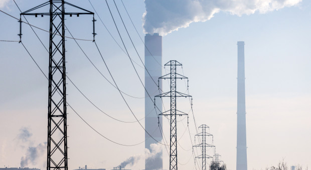 Ustawa sieciowa się wykoleiła. Rząd ma zamienić siekierę na skalpel