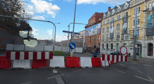 Sypią się drogowe estakady z późnego PRL-u. Miasta mają trudny wybór