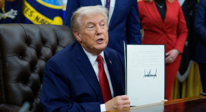 USA nałożą kolejne cła, tym razem chodzi o ropę. Trump ogłosił sytuację nadzwyczajną