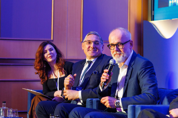 Skąd pieniądze na transformację? Spór o zyski spółek energetycznych rozgorzał na nowo