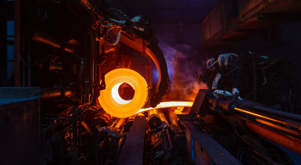 Duże problemy ukraińskich hut. Kupują energię, która często przepada
