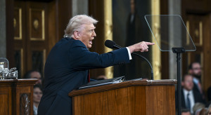 Rekordowo długie orędzie prezydenta USA. Trump: Ameryka przeżywa swój złoty wiek