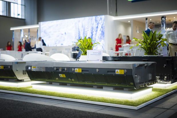 Ta przetwornica statyczna (w technologii węglika krzemu - SiC) zdobyła dla Medcomu  podczas Trako 2025 prestiżową nagrodę im. Ernesta Malinowskiego. Fot. mat. pras. Medcom