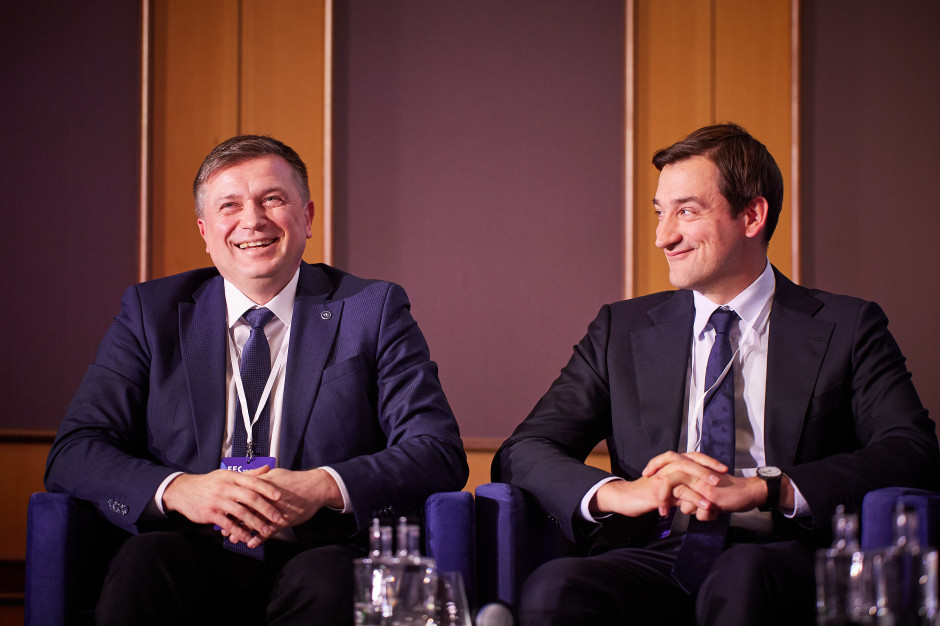 Pierwszy wiceprezes PGZ Arkadiusz Bąk (po lewej) podczas EEC Trends Fot: Joanna Matuszyńska / PTWP