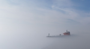 Cieśnina Ormuz zamarła. Ruch tankowców spadł o 90 proc.