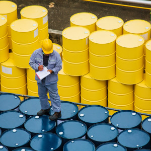 G7 na razie nie skorzysta z rezerw ropy, ale jest na to gotowa