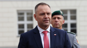 Fitch komentuje decyzję prezydenta wobec SAFE. "Polityczne weto, realne straty"