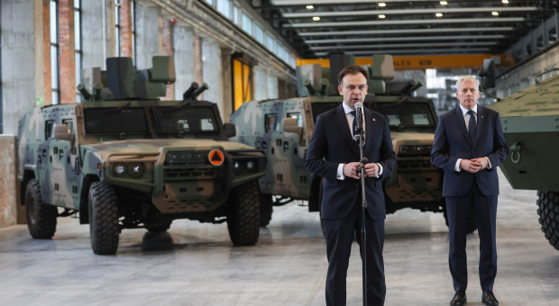 Kolejne pieniądze na polską zbrojeniówkę. Rosomak stawia na Legwany