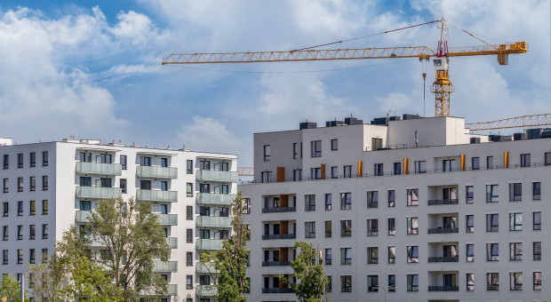 Przełomowy wyrok w Warszawie. Deweloperzy zyskują w sporach o metraż mieszkań