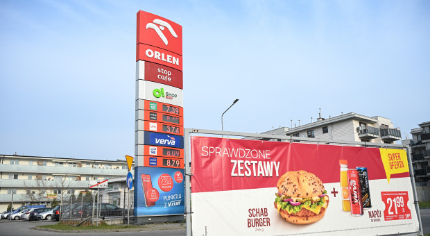 Dziś akcyza w dół, jutro VAT - ruszyło rządowe obniżanie cen paliw w Polsce [HIRSCH O GOSPODARCE]