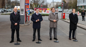 Obniżka VAT na paliwo nie w smak Brukseli. KE wysłała pismo do Polski