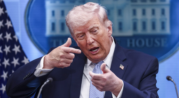 Ropa powoli drożeje, rynek czeka na odblokowanie cieśniny Ormuz [HIRSCH O GOSPODARCE]