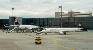 Lotniczy chaos stał się faktem - odwołano setki lotów. Odczują to też Polacy