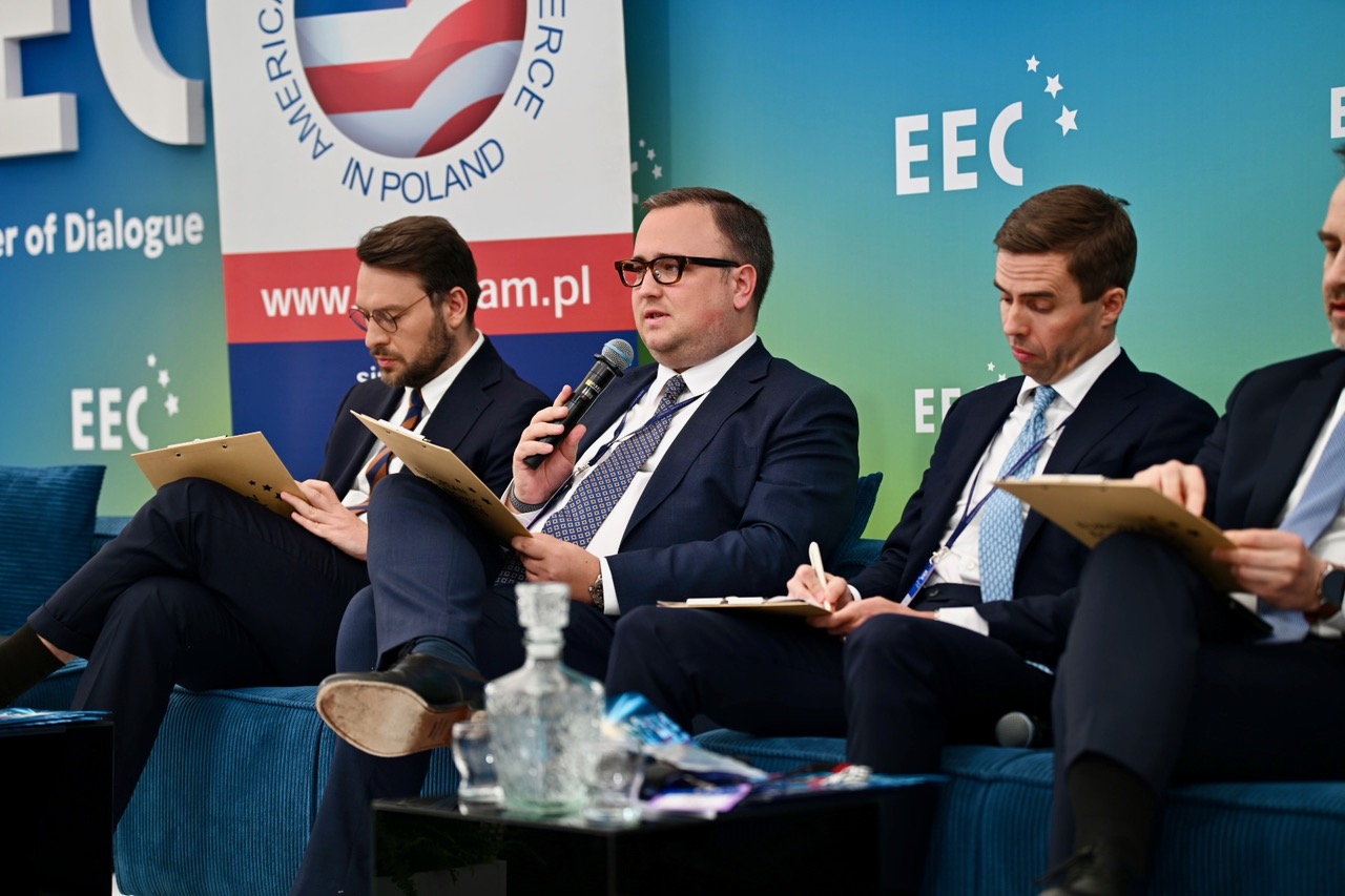 Jakub Urbaniak: Polska znaczy coraz więcej w globalnym łańcuchu wartości Fot. Materiały prasowe / American Chamber of Commerce / Piotr Król