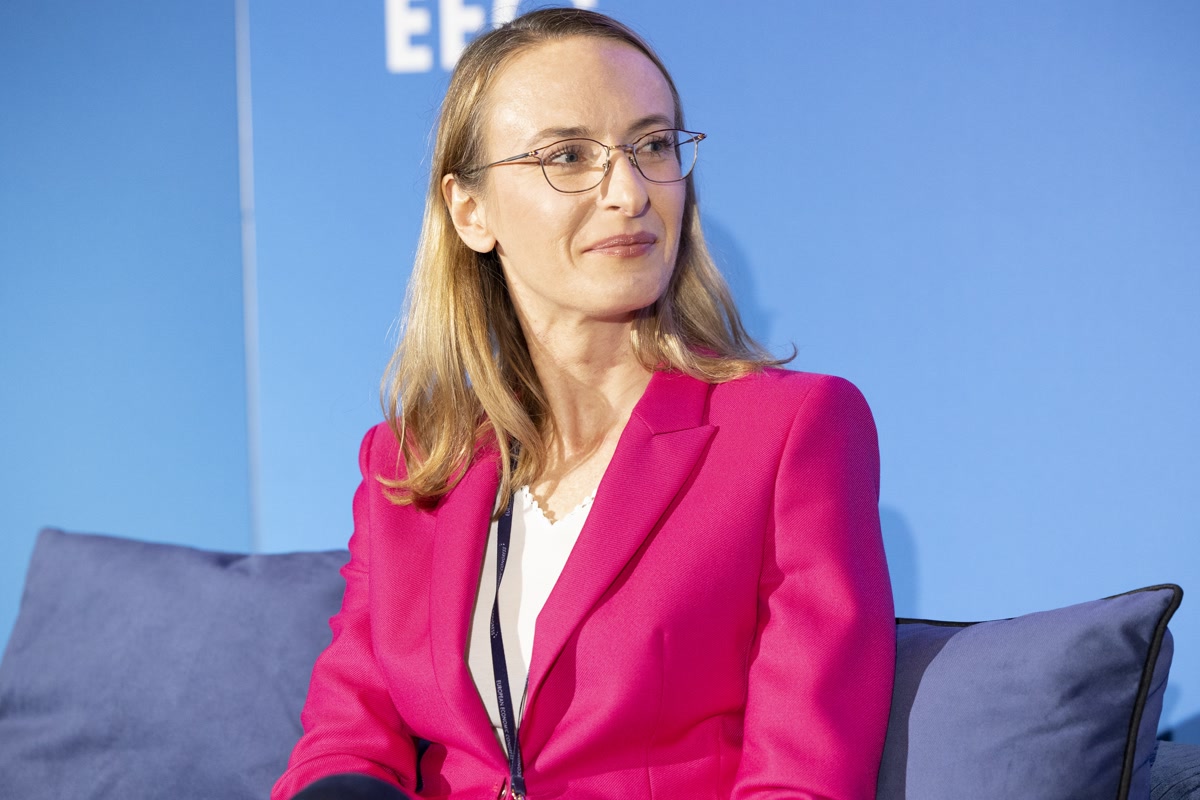 Dr Anna Kamińska w czasie panelu o technologiach kwantowych.  Fot: PTWP