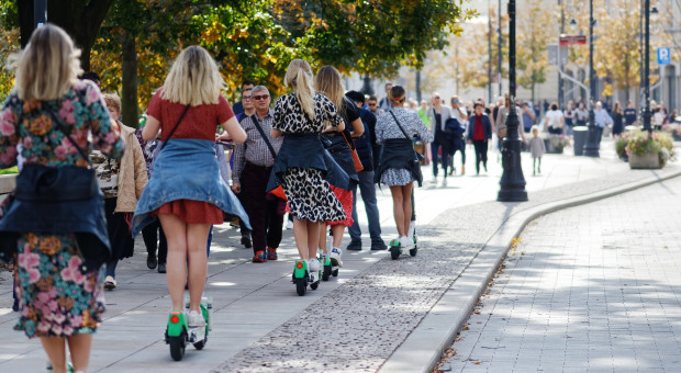 Płacą ponad 10 tys. zł na początek. Nie potrzeba żadnego doświadczenia