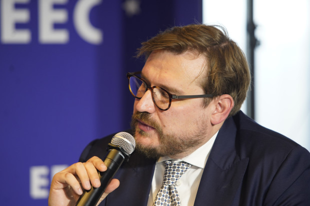 Michał Krawczyk, dyrektor, A.T. Kearney