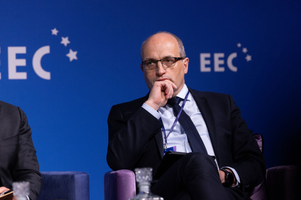 Jan Sechter, wiceminister przemysłu i handlu, Czechy 