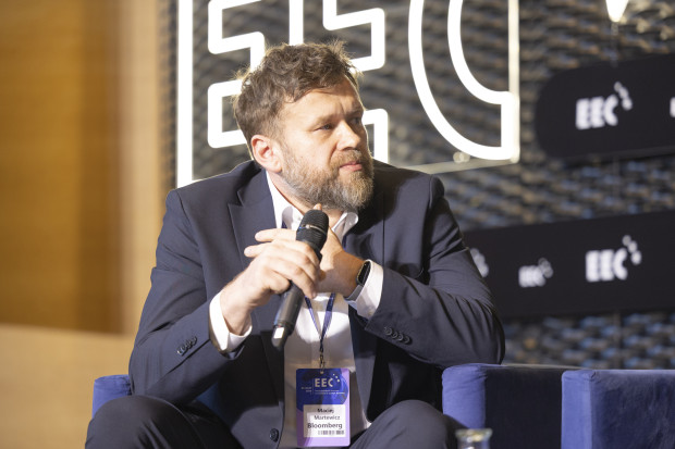 Maciej Martewicz, Bloomberg