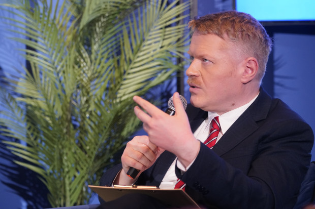 Jakub Kapiszewski, Business editor, TVP World
