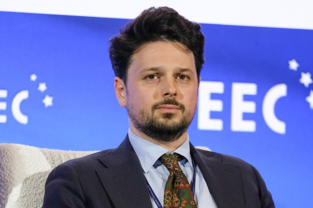 Victor Shmeruk, Senior Analyst, Google