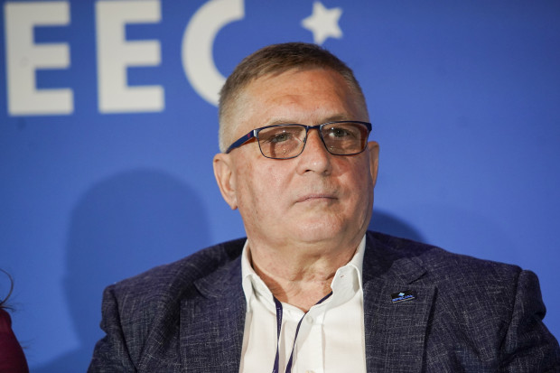 Krzysztof Tokarz, prezes, Specjał Sp. z o.o