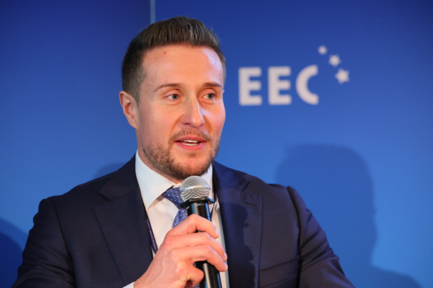 Krzysztof Dąbrowski, dyrektor zarządzający, Pion Bezpieczeństwa, Komisja Nadzoru Finansowego