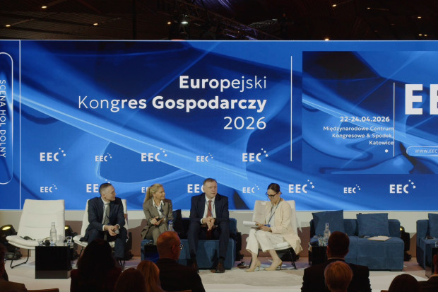 Marek Buczak, dyrektor, Departament Zarządzania Funduszami Ekspansji Zagranicznej, PFR TFI; Justyna Dąbrowska, wiceprezes zarządu, Unipro Sp. z o.o., właściciel marki Activlab; Paweł Dziekoński, wiceprezes zarządu, FAKRO 