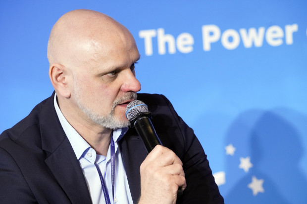 Adam Roguski, dziennikarz ekonomiczny, Rzeczpospolita i Parkiet
