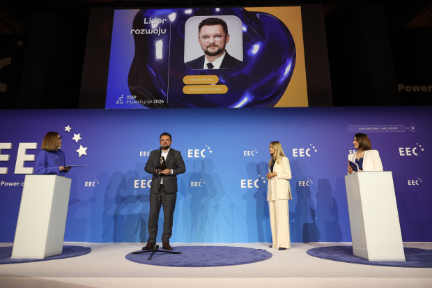 Wręczający: Joann Makowiecka-Gatza, prezes zarządu Pracodawców RP
Laureat: Marcin Krupa, prezydent Katowic