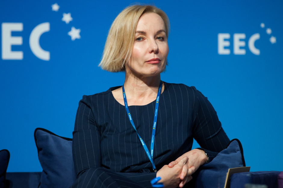 Ewelina Karp-Kręglicka, członkini zarządu spółki Unibep, zadeklarowała chęć współpracy w obszarze infrastrukturalnym w formule kontraktowej PC, co ma zapewnić polskim wykonawcom kontrolę nad zakupami i terminową realizację robót. Fot. PTWP