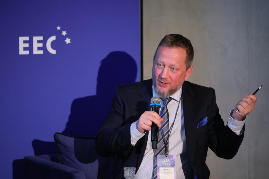 Debatę poprowadził redaktor Michał Żakowski z Radia 357 Fot: PTWP