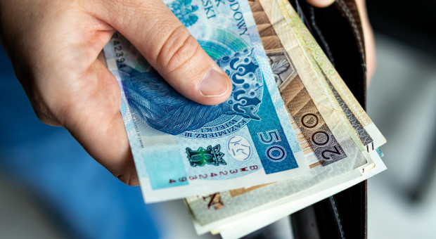 Zmiany dla tysięcy pracowników. Od czerwca wyższe pensje