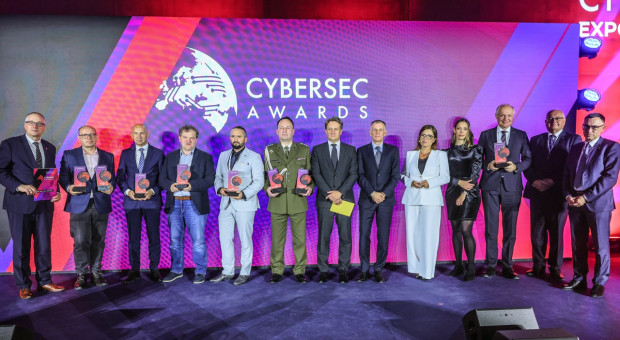 To oni przyczyniają się do budowy cyfrowego bezpieczeństwa. Oto laureaci nagród CYBERSEC Awards