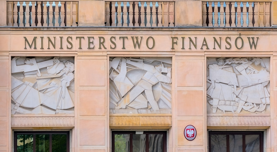 Ministerstwo Finansów odpuści niektórym firmom. Nie będą miały obowiązku raportowania ESG