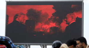 Trump wstrzymał atak na Iran, ceny ropy mocno w dół