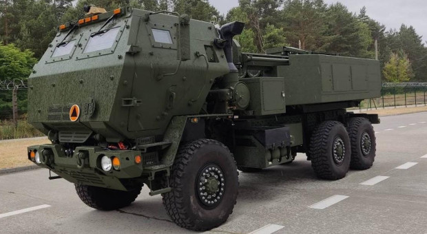 Dzięki HIMARS-om Polska uzyskała możliwości do ataków rakietowych dalekiego zasięgu, fot. MON
