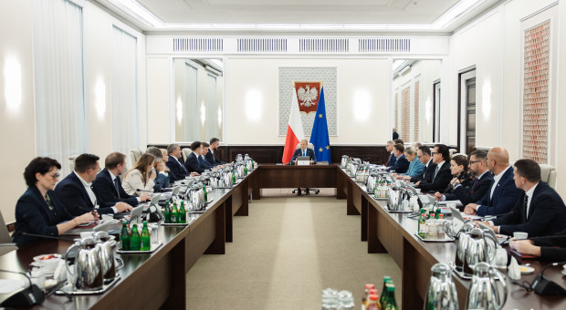 Rząd weźmie 7,2 mld zł, żeby oddać 4,8 mld zł. Przemysł i energetyka protestują