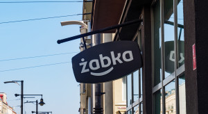 Żabka zawojuje stacje paliw? Jest wniosek o zgodę na przejęcie sieci - chodzi o miliardy złotych